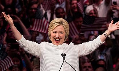 Hillary Clinton puts big crack?