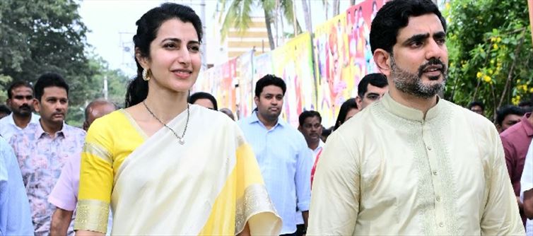 మంగళగిరి : నారా బ్రాహ్మిని చీరపై రచ్చ..?