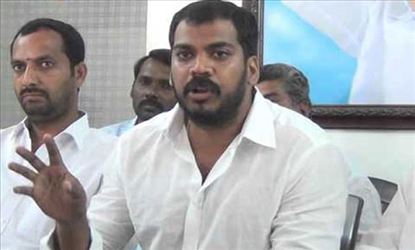 Anil loose talk helps Narayana victory!