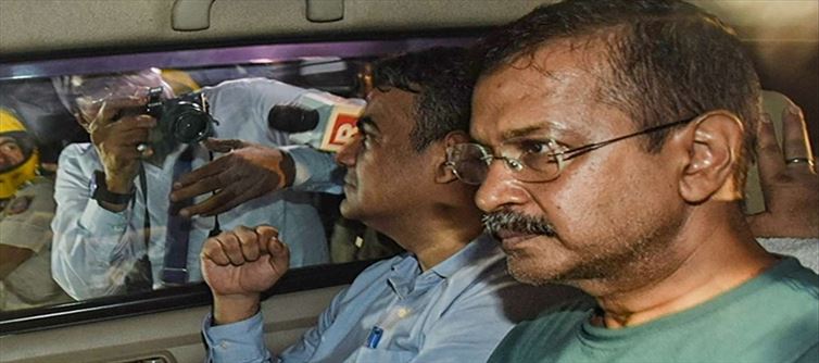 सुप्रीम कोर्ट ने अरविंद केजरीवाल को अंतरिम जमानत देने से इनकार किया, CBI को नोटिस जारी किया