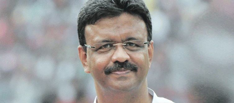 टीएमसी के फिरहाद हकीम का दावा है, बीएसएफ ने लोगों को बीजेपी को वोट देने के लिए धमकी दे रही है