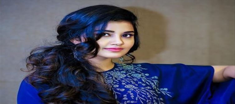 Anupama Parameswaran in a blue dress
