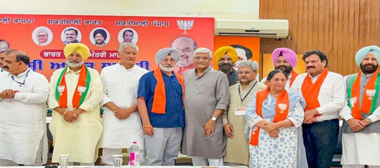 कांग्रेस अपने कार्यकर्ताओं को नहीं पहचानती: पंजाब के पूर्व मंत्री