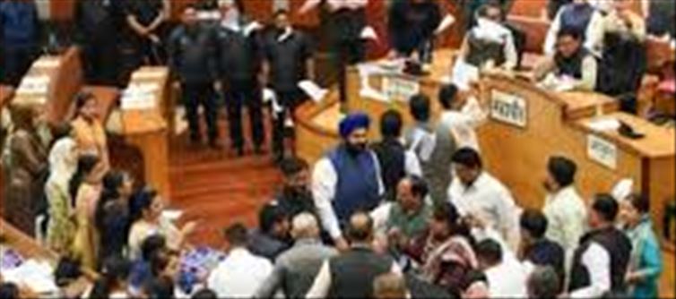 BJP councillors stood on Mayor's table, tore agenda paper!