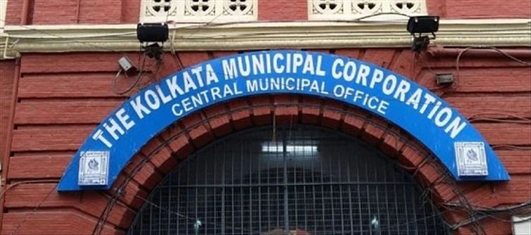 মেয়র পদে শপথ নিলেন ফিরহাদ হাকিম