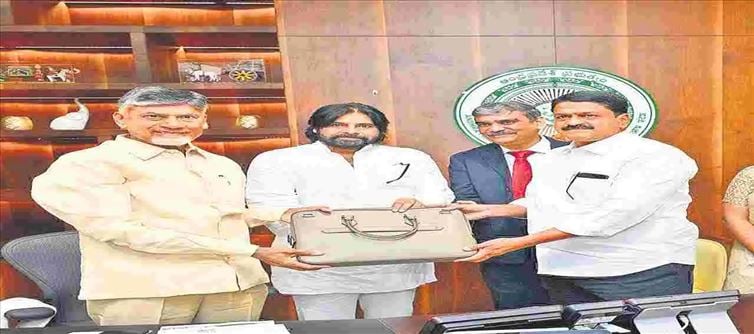 ఏపీ బడ్జెట్ వేల.. సీఎం చంద్రబాబు సంచలన నిర్ణయం... కూటమి ప్రభుత్వంలో కీలక మలుపు..!