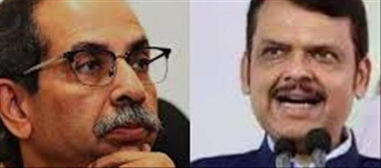 CM Fadnavis said on Waqf Bill, 'Let's see if Uddhav Thackeray flatter...'