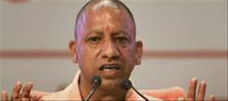 CM Yogi Adityanath tightened the screws on the officials!