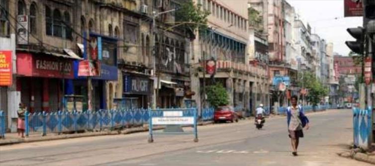 Curfew imposed in Palthi of Jalgaon district after clashes