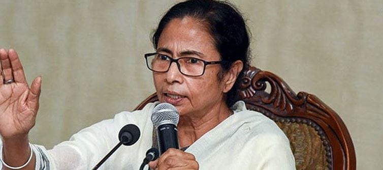 ‘প্রচুর ক্ষতি হয়ে গেল, খুব আঘাত পেয়েছি’, আমফান প্রসঙ্গে মমতা ব্যানার্জি