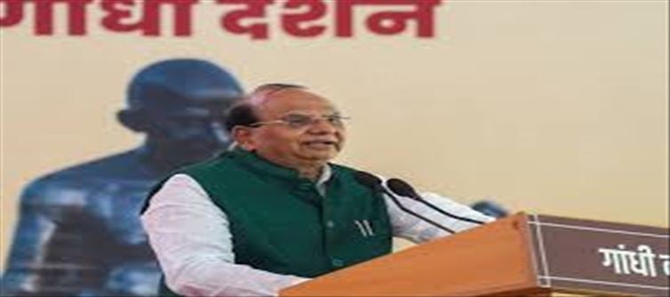 What did Governor Vinay Kumar Saxena wrote in a letter to Delhi CM Atishi?