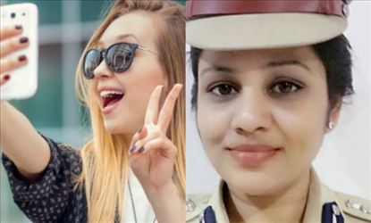 "Don't show your Fingers while taking Selfies, Your finger prints will be hacked.." - Roopa IPS Warns!