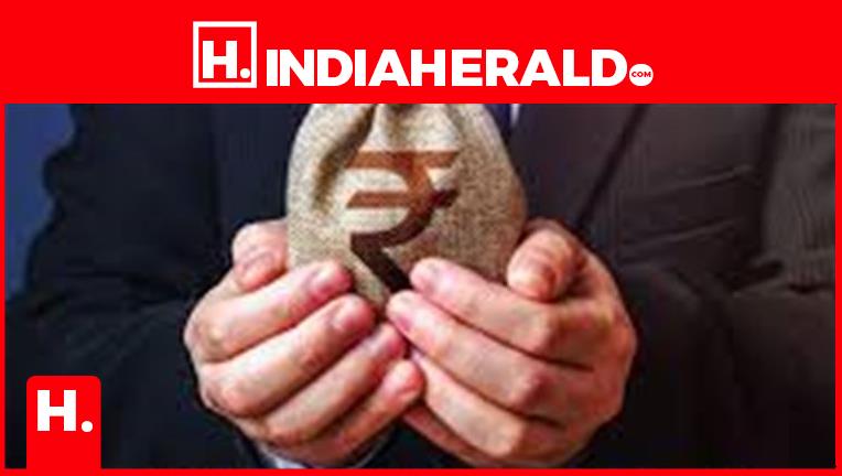 Government vs Private Employees: New NPS Rules Allow Gold and Silver ETF Investments – Who Benefits More?