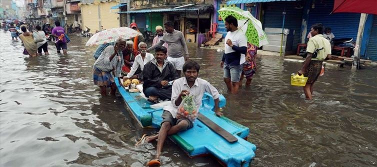 Heavy Rains expected for another 3 days in Tamil Nadu - RED ALERT!