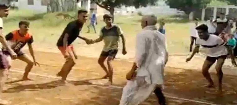 యువకులతో కబడ్డీ ఆడిన తాత.. చివరికి?