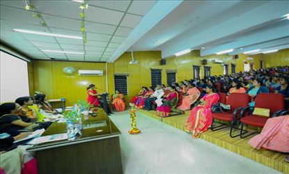 গত ১৮ সেপ্টেম্বর বুধবার সম্প্রীতি আকাদেমি আয়োজিত কলেজ স্ট্রিট ‘বই- চিত্র’ সভাগৃহে অনুষ্ঠিত হোল এক ভাব গম্ভীর সাহিত্যানুষ্ঠান।