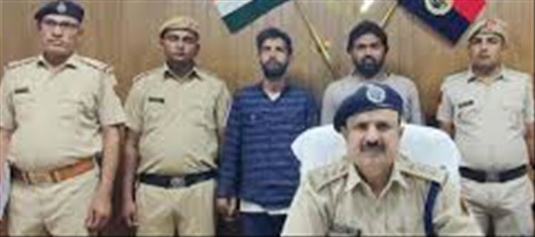 Main accused of gang demanding money to make arrested?