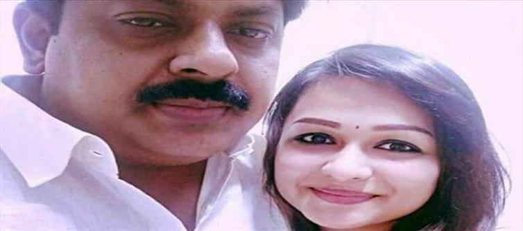 अभिनेत्री द्वारा बलात्कार का आरोप लगाने के बाद तमिलनाडु के पूर्व मंत्री फरार