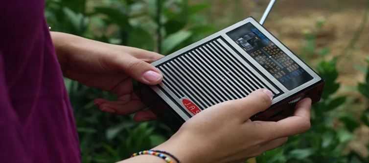 नेपाल FM चैनलों पर बज रहा है भारत विरोधी गाने, केपी ओली के नए नक्शे पर रुख का किया समर्थन