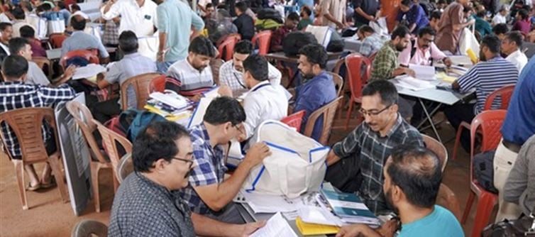 നിലമ്പൂർ വോട്ടെണ്ണൽ; 19 ടേബിളുകൾ, 123 ഉദ്യോഗസ്ഥർ, തിങ്കളാഴ്ച രാവിലെ എട്ട് മണി മുതൽ!