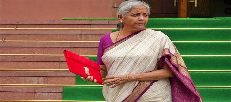 കേന്ദ്ര ബജറ്റ്; രാജ്യത്തെ ഇടത്തരക്കാർക്കായി വൻ പ്രഖ്യാപനങ്ങൾ!
