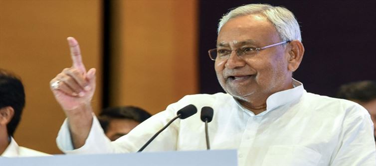 बिहार के मुख्यमंत्री नीतीश कुमार ने कहा मुझे बुखार था, अगली सभा में शामिल होऊंगा