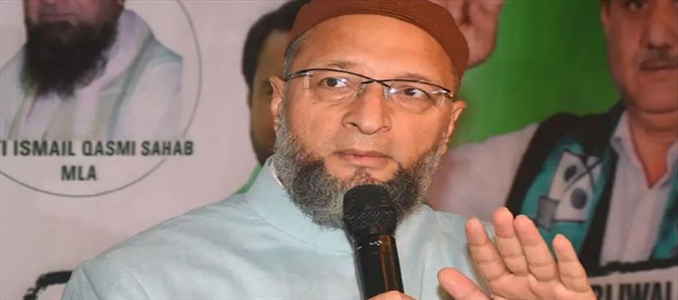 ओवैसी ने कांवड़ियों पर पुष्पवर्षा करने पर उठाए सवाल