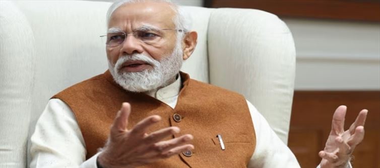 संसद में मिमिक्री की घटना पर पीएम मोदी ने वीपी धनखड़ से जताया खेद
