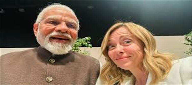 PM Modi and Georgia Meloni's Selfie Moment!!!