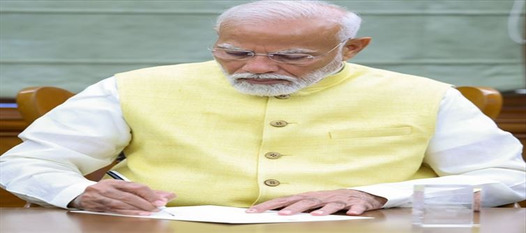 मोदी 3.0: एक्शन मोड में नरेंद्र मोदी, किसान सम्मान निधि की 17वीं किस्त जारी