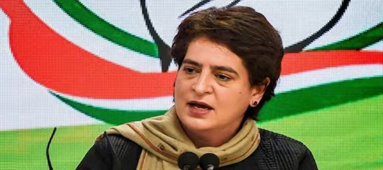 चुनाव आयोग ने प्रियंका गांधी वाद्रा को कारण बताओ नोटिस जारी किया