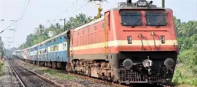 గుడ్ న్యూస్.. రైల్వేలో భారీగా ఉద్యోగాలు!