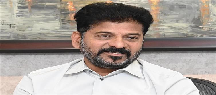 రేవంత్ రెడ్డి కేబినెట్ మొత్తం రెడ్లకేనా... ఎంత మంది రెడ్డి మంత్రులో తెలుసా..!
