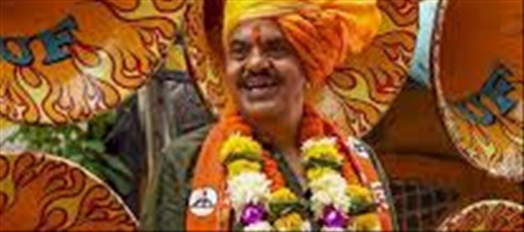 Sanjay Nirupam's sensational claim about Kunal and Sanjay!