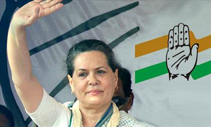 खराब तबीयत की वजह से सोनिया गांधी को वाराणसी रोडशो बीच में ही छोड़ना पड़ा
