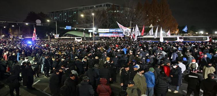 South Korea: How to Lose a Dictatorship in 6 Hours