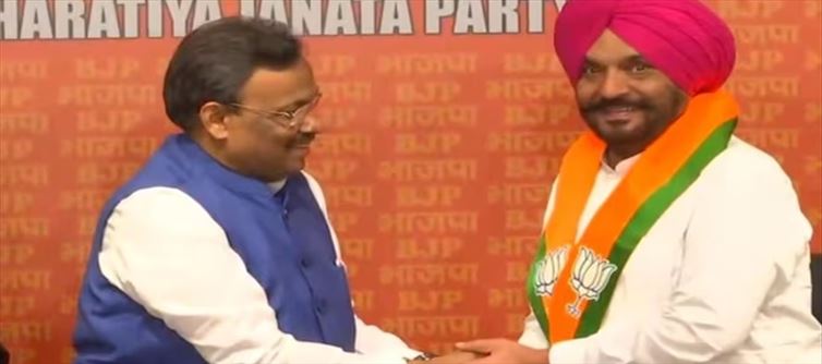 प्रियंका गांधी के करीबी बीजेपी में शामिल हो गए