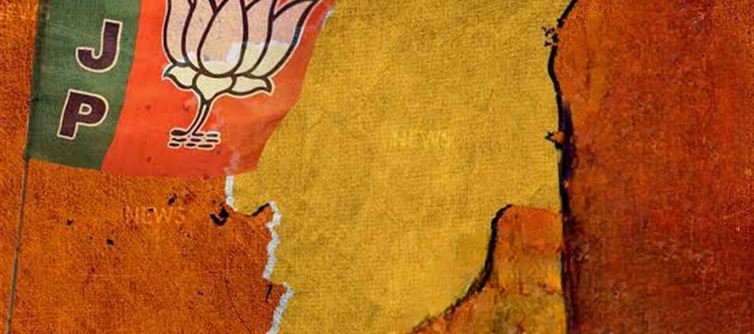 తమిళ రాజకీయాల్లో పెను సంచలనం.. దక్షిణాది కోటలో కాషాయ జెండా రెపరెపలాడేనా?
