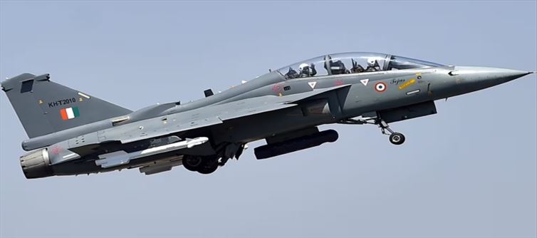 तेजस एलसीए ने स्वदेशी एस्ट्रा मिसाइल का सफलतापूर्वक परीक्षण किया
