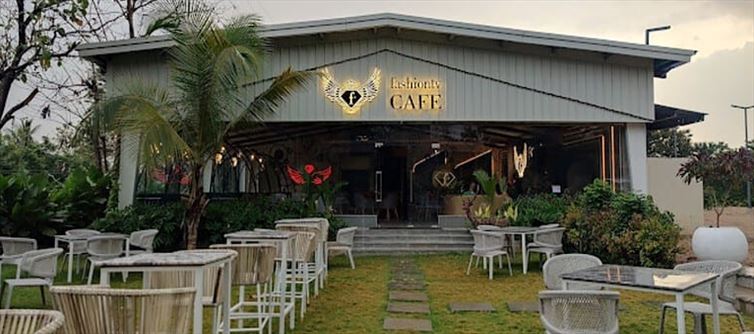 VIDEO - Top trending new cafe in Telangana Hyderabad