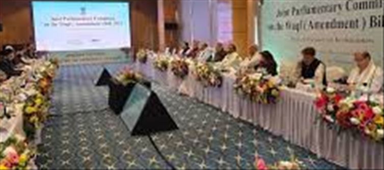 What happened in the Lucknow JPC meeting on Waqf Act?