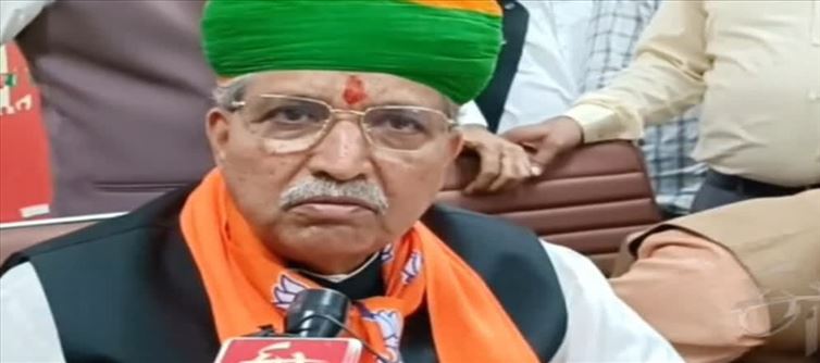 When Rajput society got angry over the statement on Meerabai?