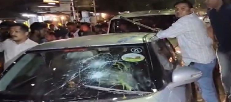 Who is behind journalist Nikhil Wagle's car attack?