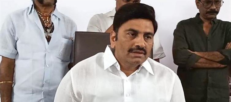 హెరాల్డ్ సెటైర్ : ఎంపి మాటలు మామూలుగా లేవుగా...కోటలు దాటిపోతున్నాయా ?