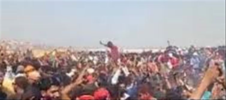 Protests have started in Varanasi against the Holi of Masan?