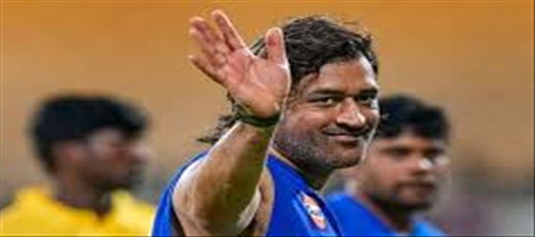 CSK players in tears as Dhoni resigns his captain post..!?