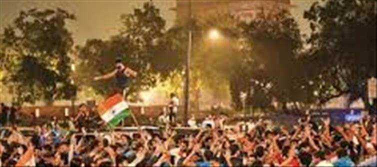 India celebrates wildly and honors its World Cup legends...