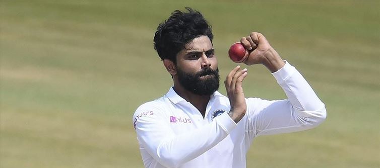 চোটের কারণে টেস্ট ক্রিকেটকে বিদায় জানাতে পারেন রবীন্দ্র জাদেজা