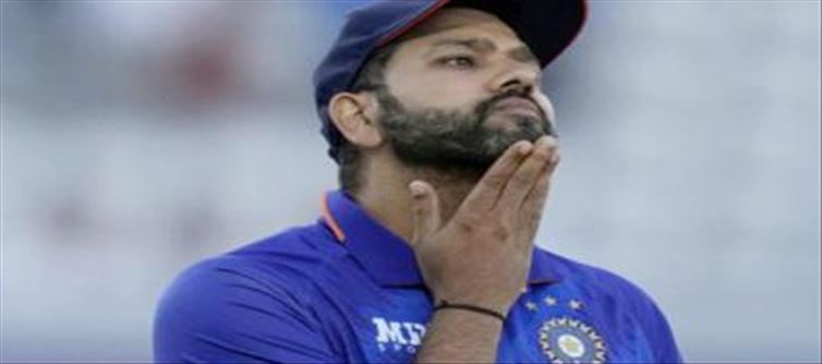 రోహిత్ మాత్రమే కాదు.. ఆ ఇద్దరు కూడా గాయంతో జట్టుకు దూరం?