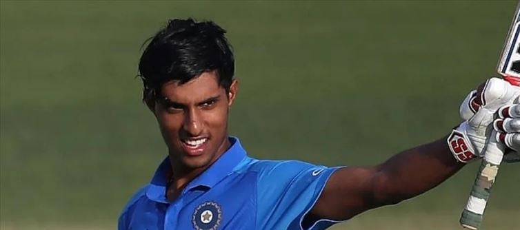 কমলা টুপির দৌড়ে ঢুকে পড়লেন তিলক